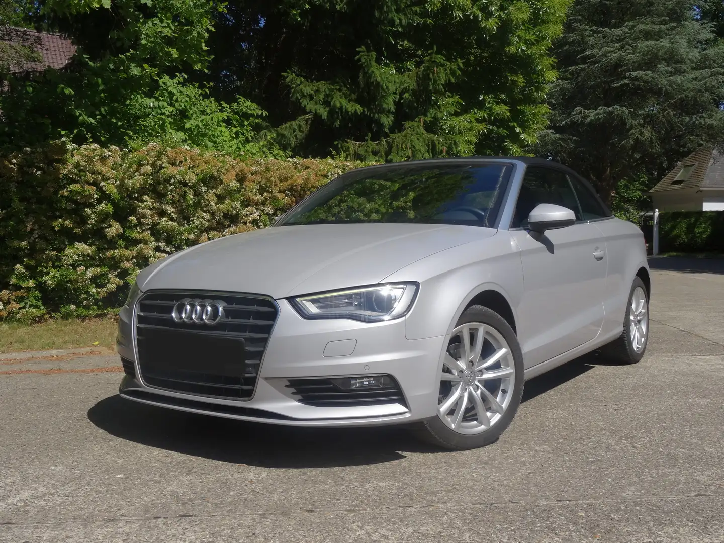 Audi A3 A3 2.0 TDI Cabrio (clean diesel) Ambition Argent - 1