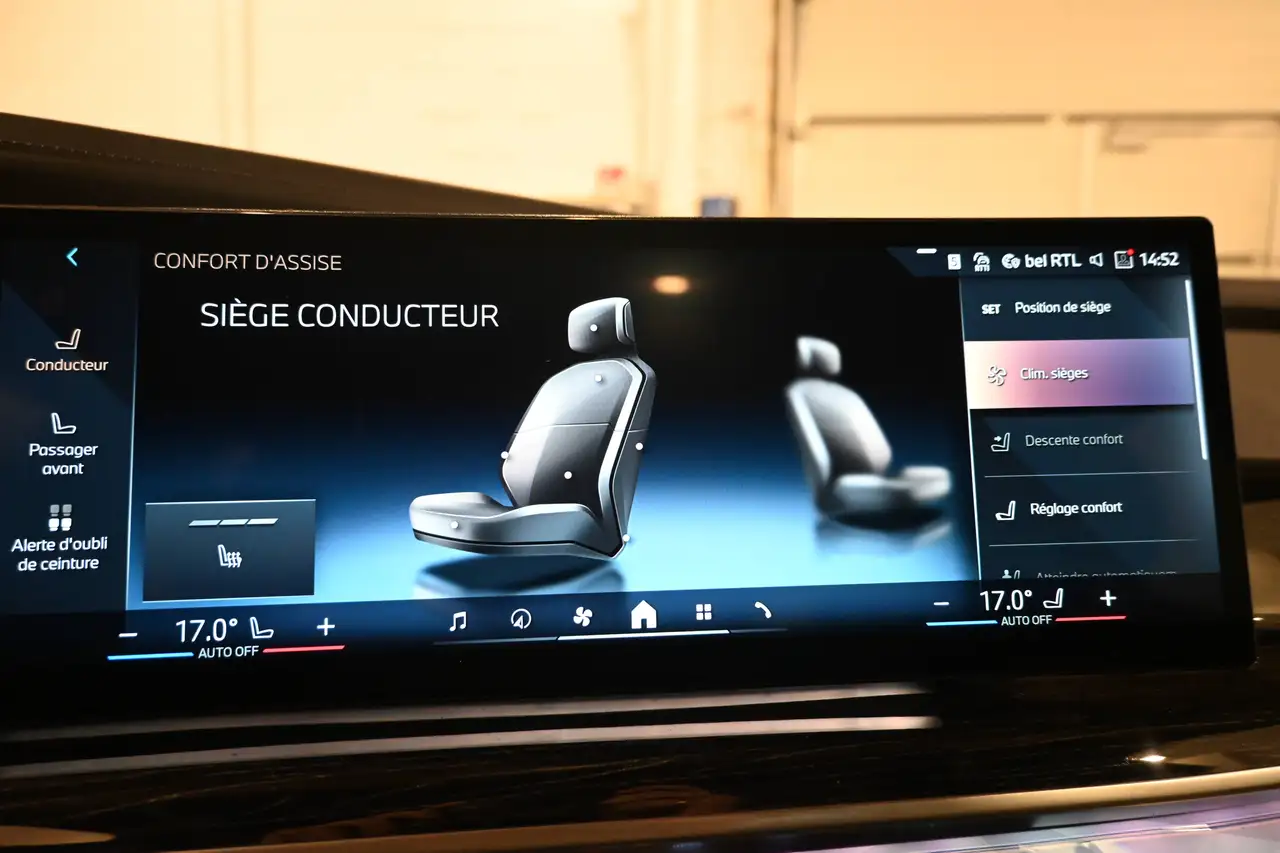 BMW 750 750e X-Drive M SPORT HYBRID / BOWERS / CAMERA 360 / SUNROOF / DISTRONIC, миниатюра 30