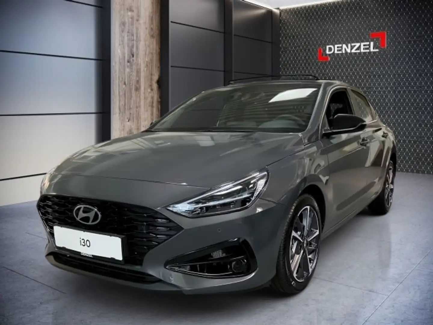 Hyundai i30 Fastback - PD GO Plus 1.5 TGDI DCT 48V Grau - 2