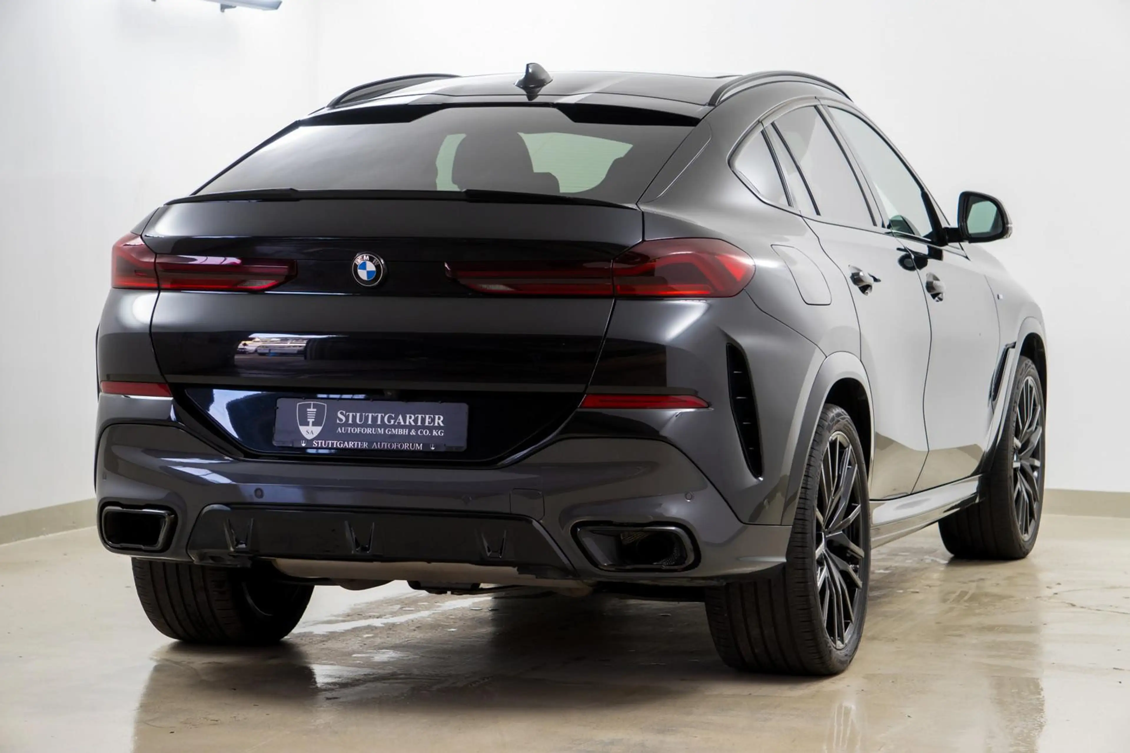 BMW X6 xDr 40 d M Sport Pano ACC Laser Massage 360K — photo 6