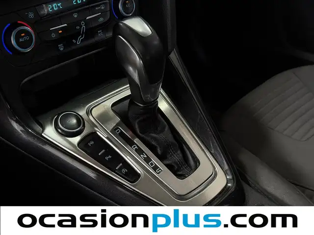Ford Focus view 5