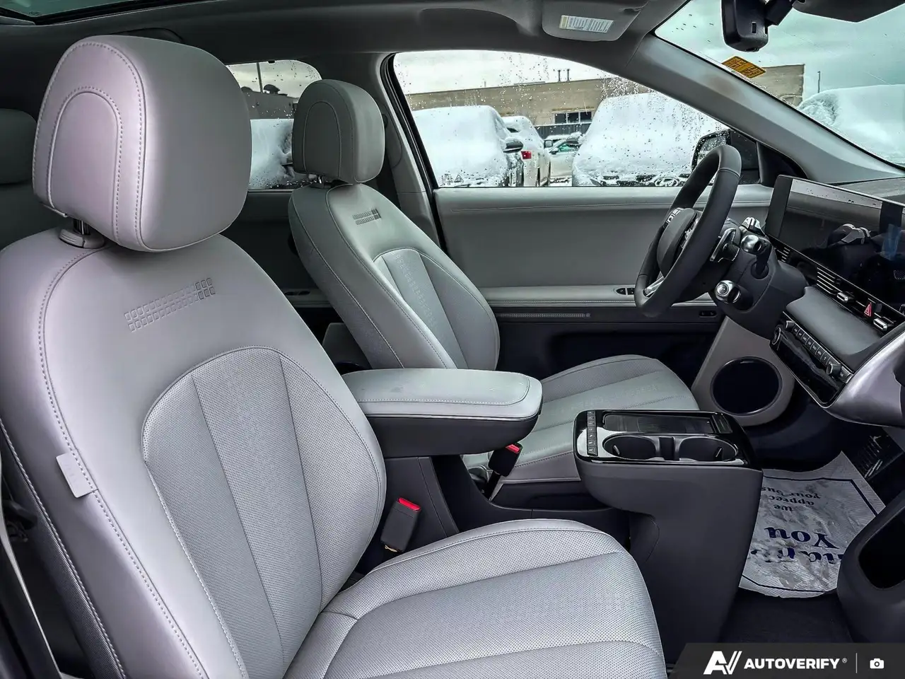 Hyundai IONIQ 5 снимка Hyundai IONIQ 5
