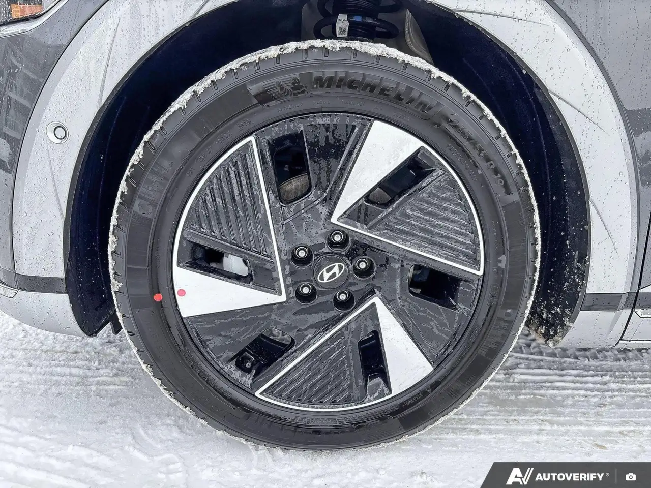Hyundai IONIQ 5 снимка Hyundai IONIQ 5