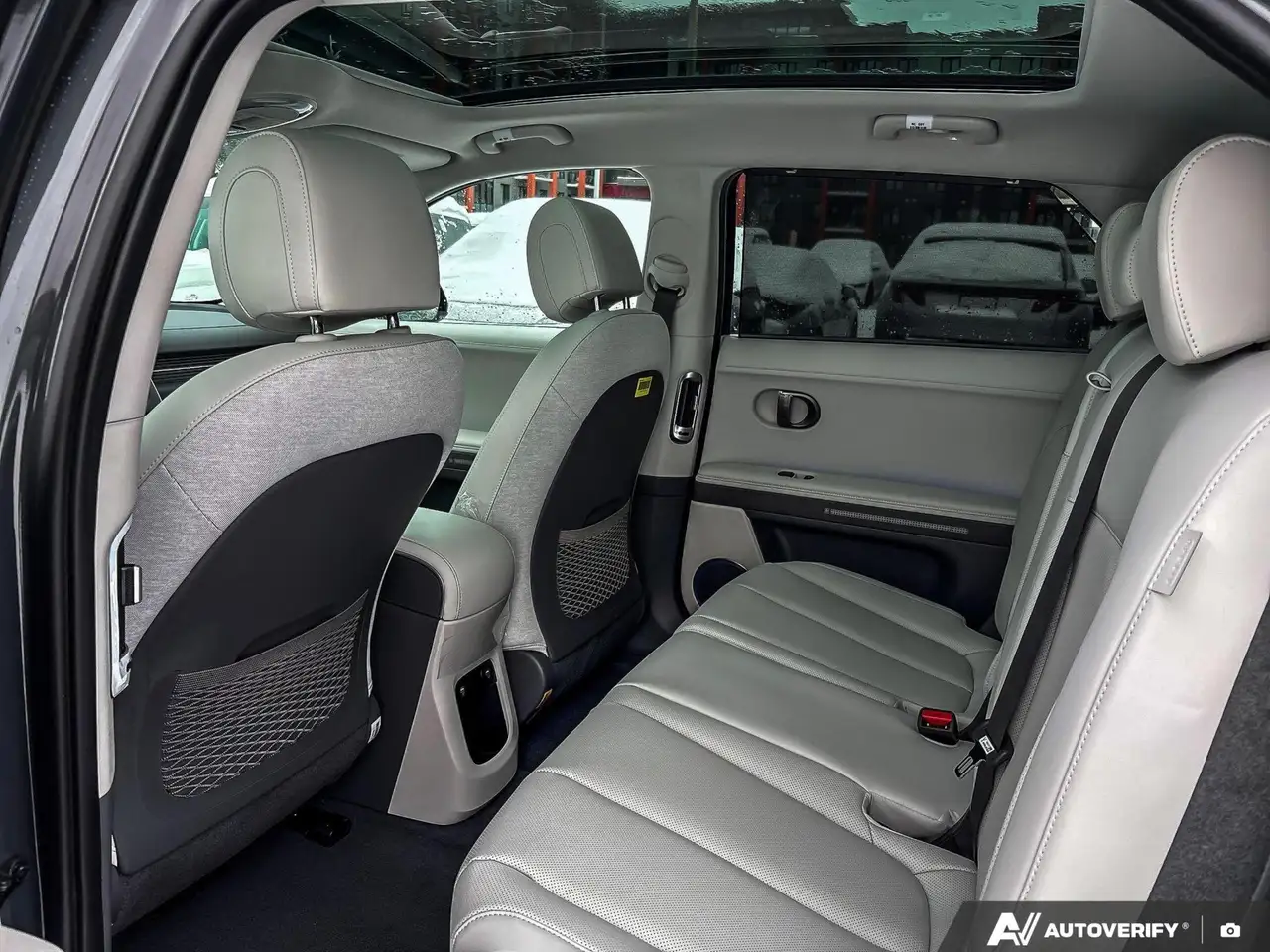 Hyundai IONIQ 5 снимка Hyundai IONIQ 5