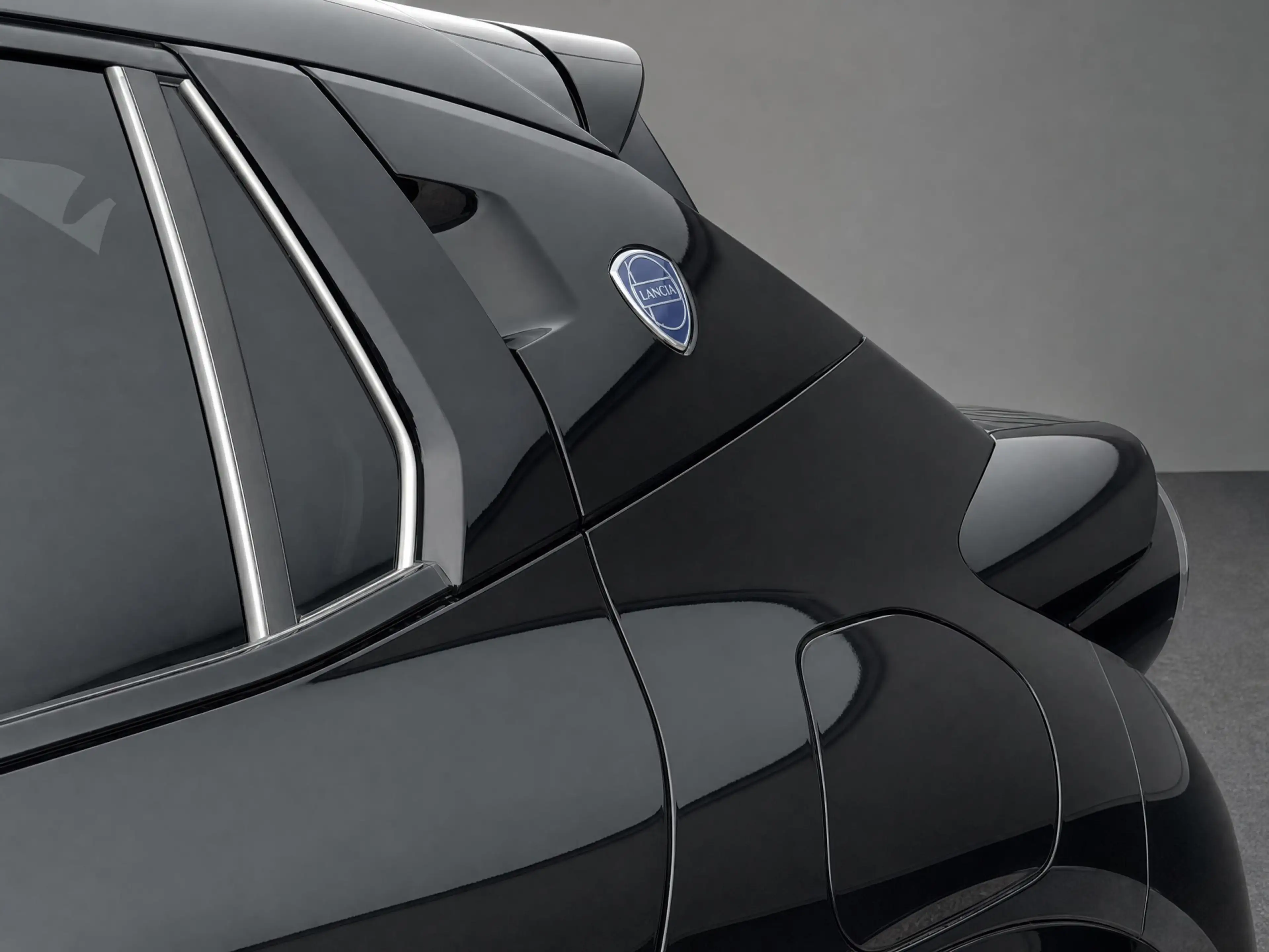 Lancia Ypsilon LX 51 kWh NIEUWSTAAT !! — photo 7