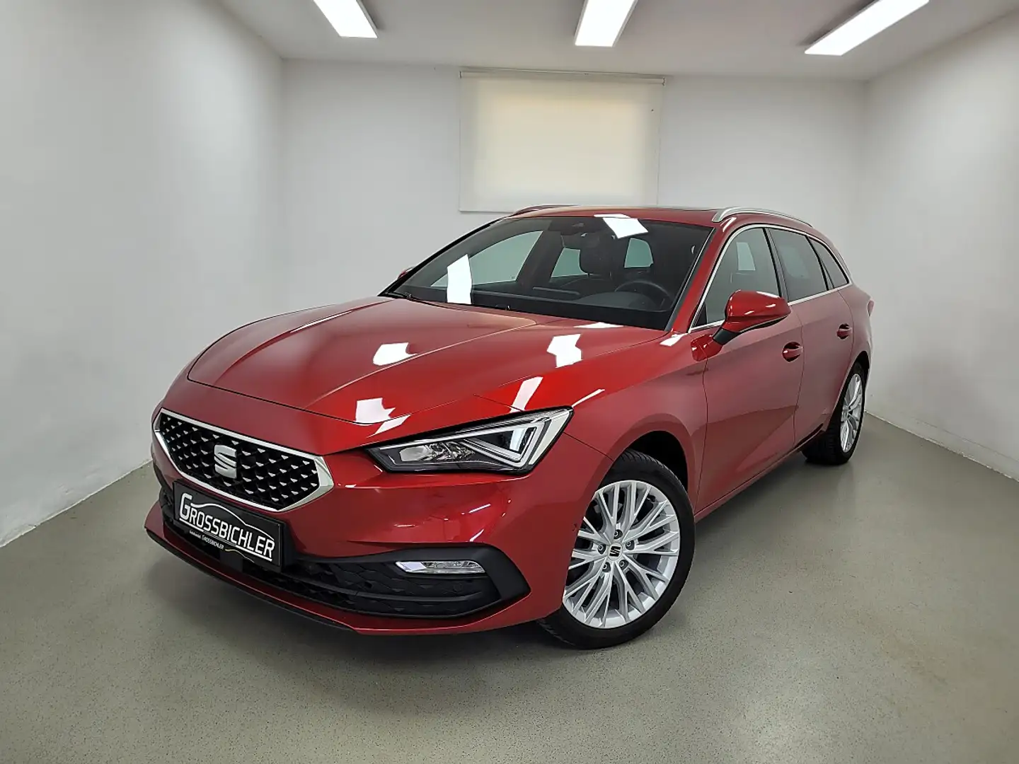 SEAT Leon SP 1,0 eTSI ACT Xcellence DSG, AHK, Panorama, A... Rot - 1