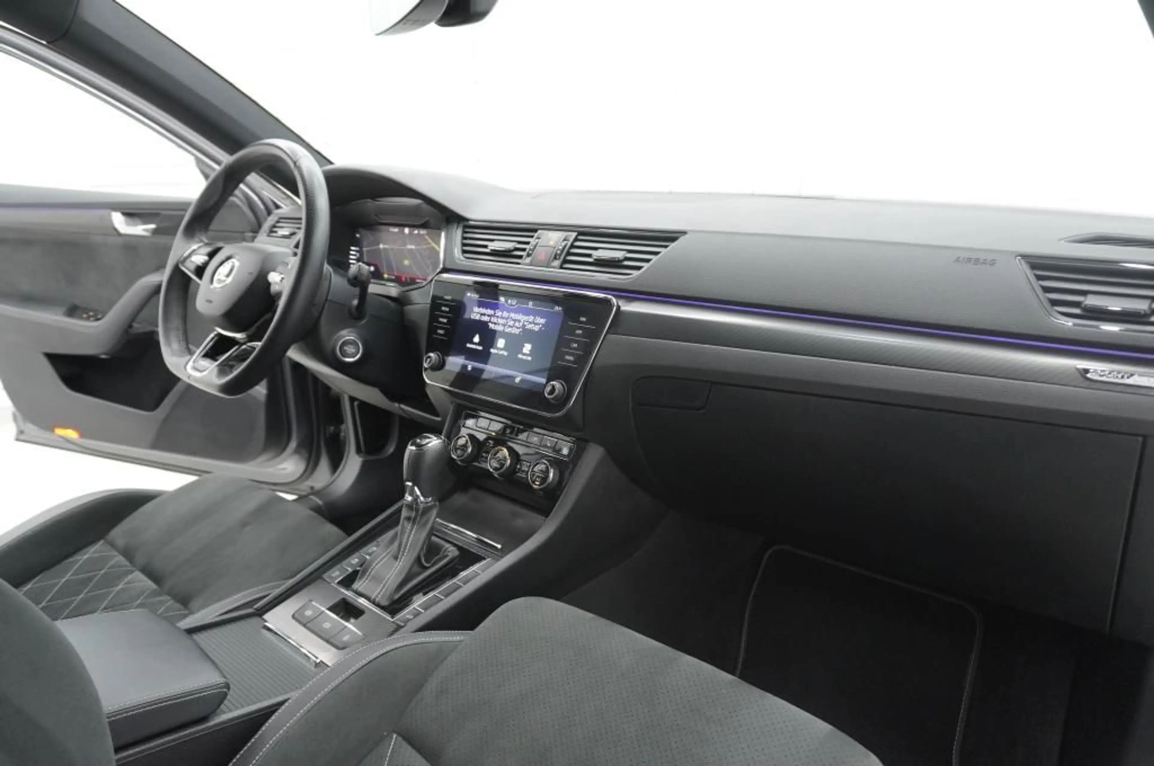 Skoda Superb 2.0 TSI DSG Sportline Navi/Leder/Matrix/K — photo 6