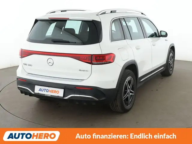 Mercedes-Benz EQB view 6