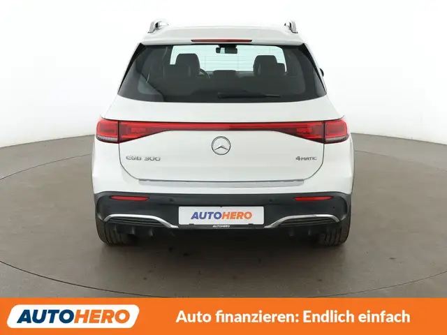 Mercedes-Benz EQB view 5