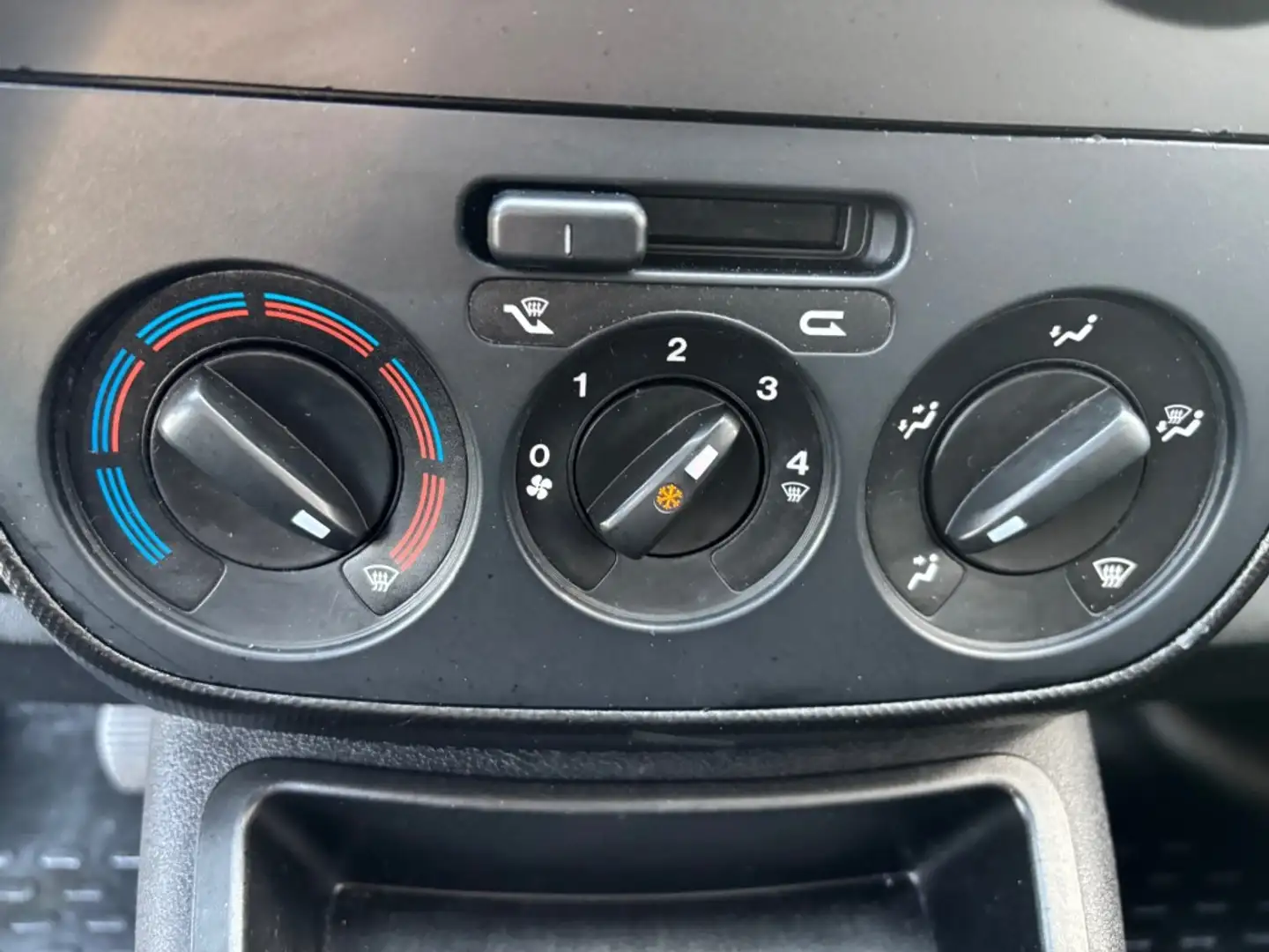 Fiat Fiorino 1.4 EASY PRO AIRCO EX BTW Wit - 2