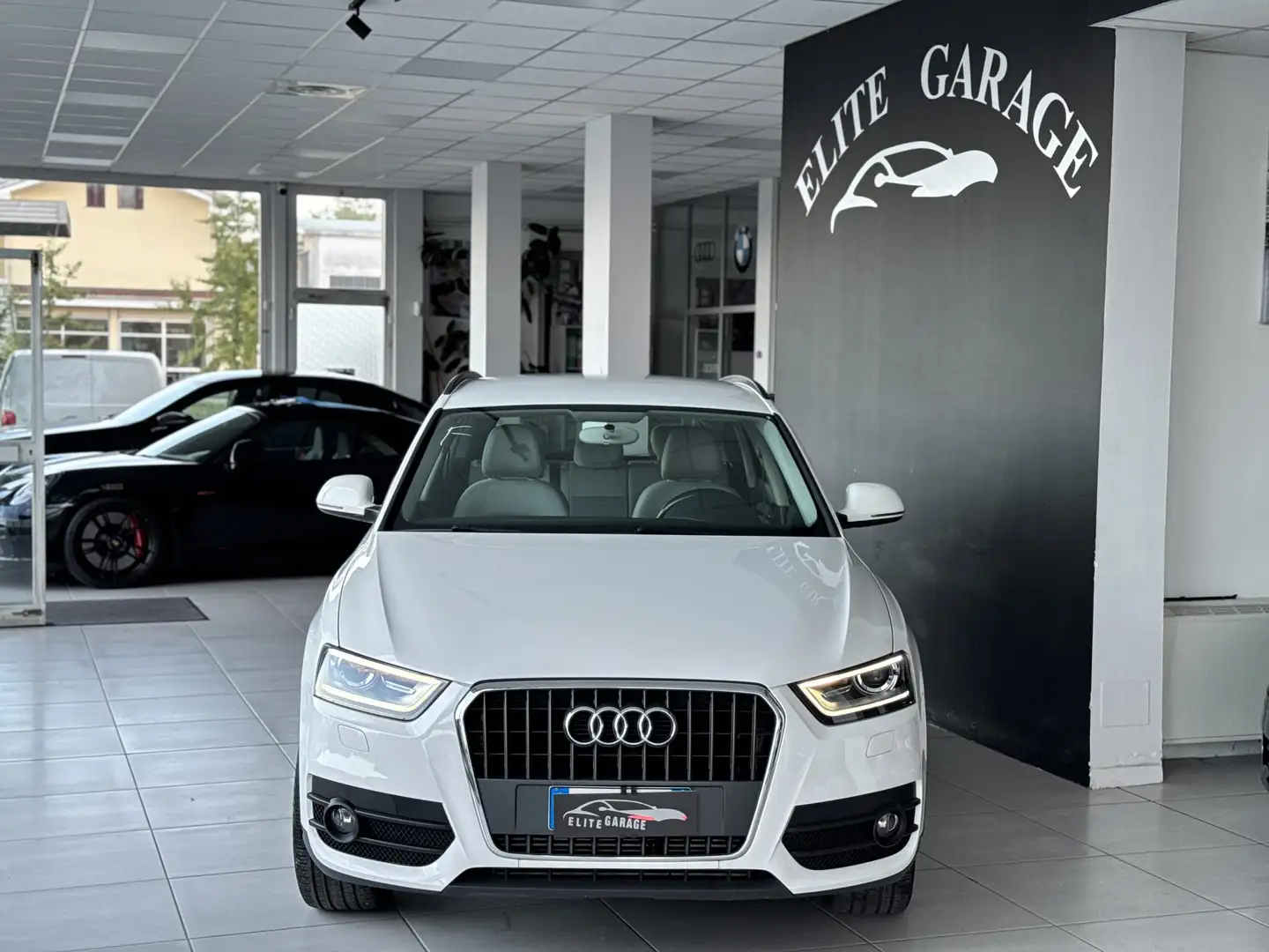 Audi Q3 2.0 tdi 140cv S-Line Led Navi Cruise Bianco - 2
