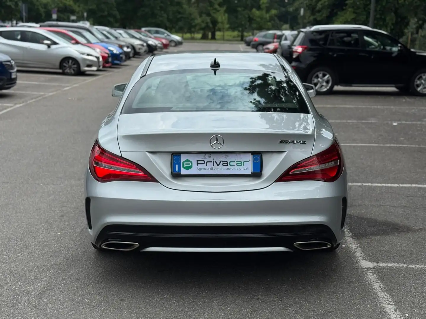 Mercedes-Benz CLA 200 Premium AMG - 1
