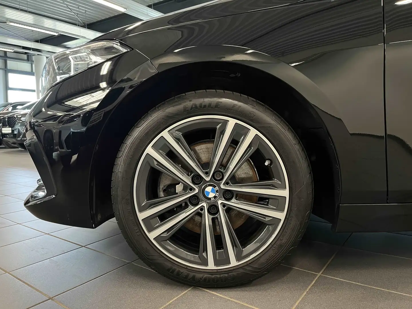 BMW 118 i PANO NAVI LED PDC V+H DAB Tempomat PANO Nero - 2
