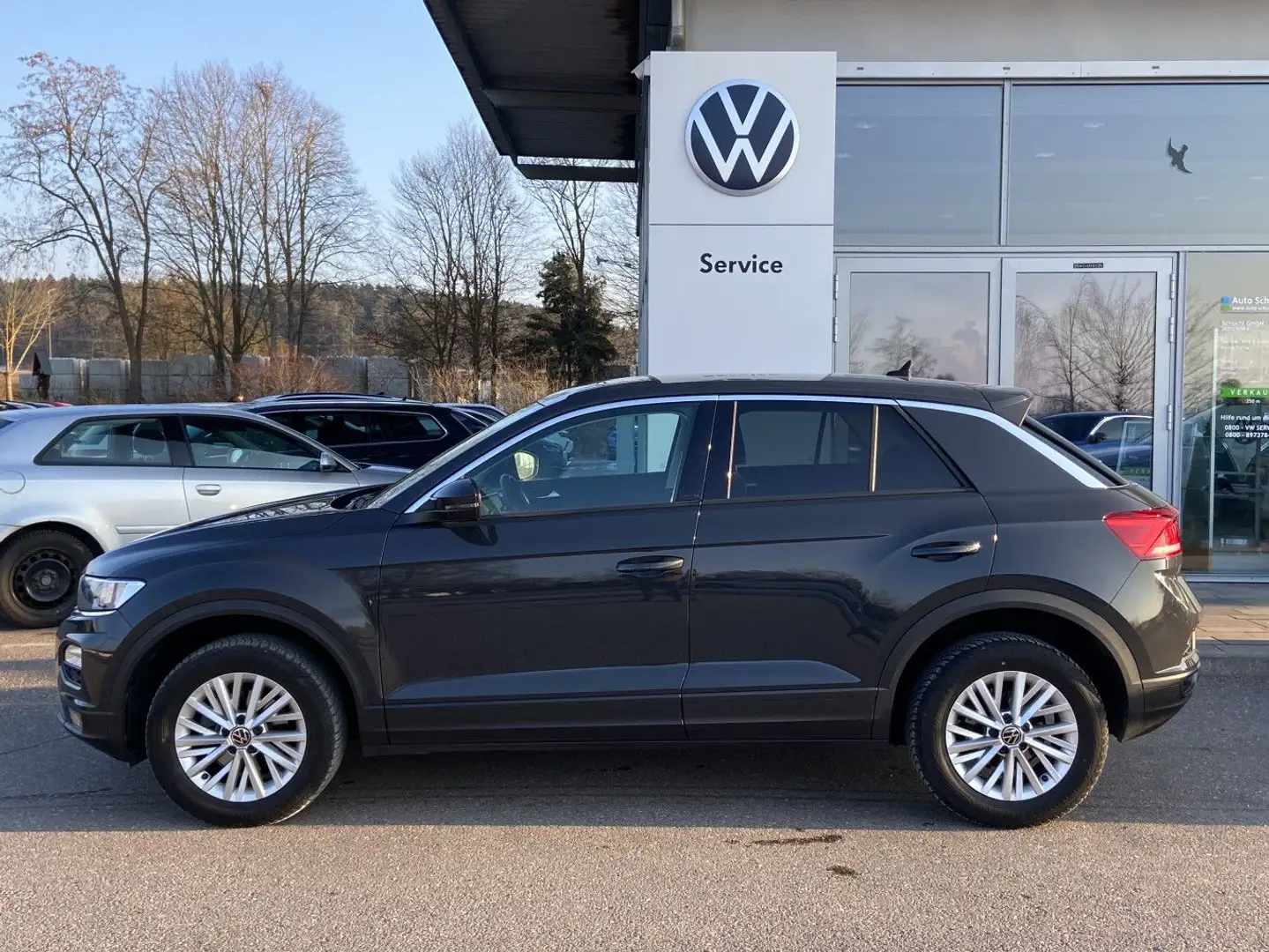 Volkswagen T-Roc 1.6 TDI NAVI+APP-CONNECT+SHZ+PDC+DAB+BLUET Grau - 2