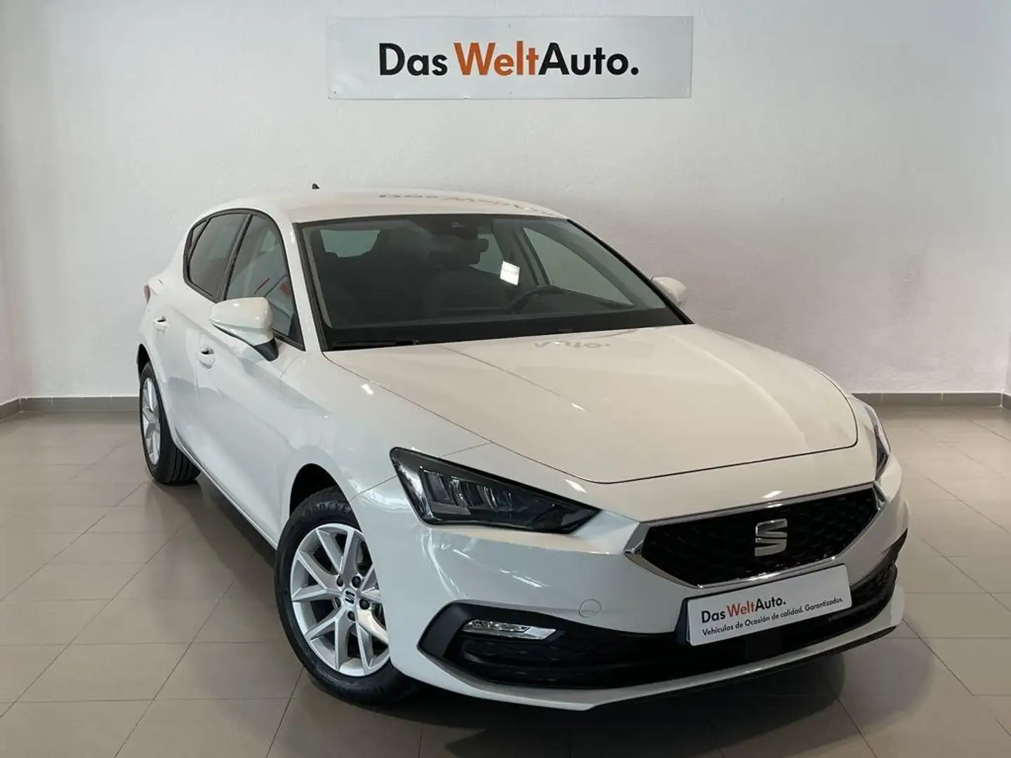 SEAT Leon 1.5 eTSI S&S Style 25ª Aniversario DSG-7 115 Blanco - 1