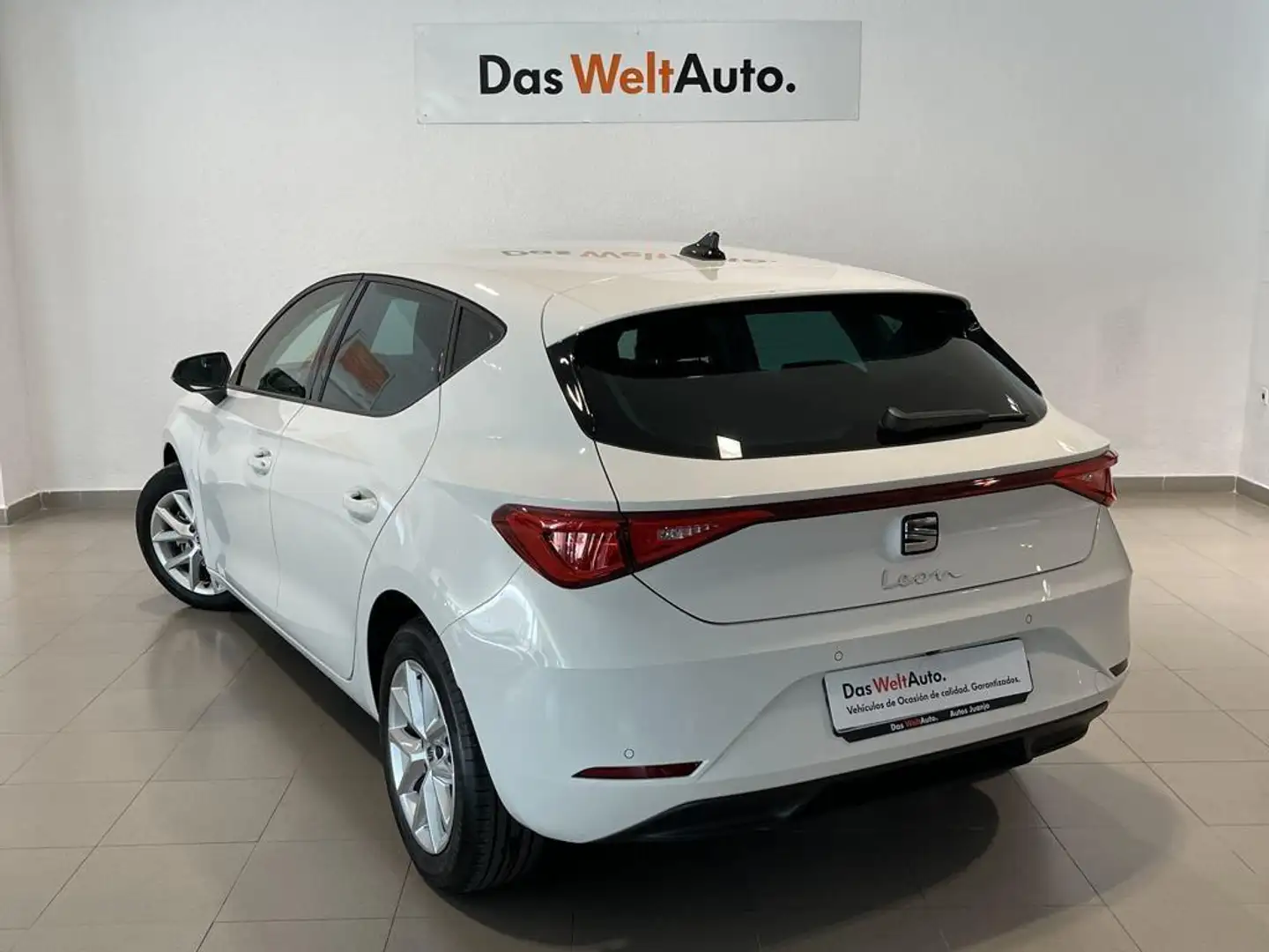 SEAT Leon 1.5 eTSI S&S Style 25ª Aniversario DSG-7 115 Blanco - 2