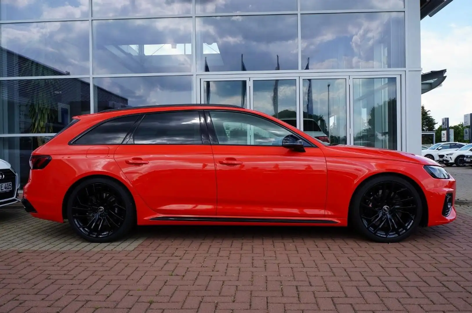 Audi RS4 Avant 2.9 TFSI UPE116,Black+,280,Pano,B&O Rouge - 2