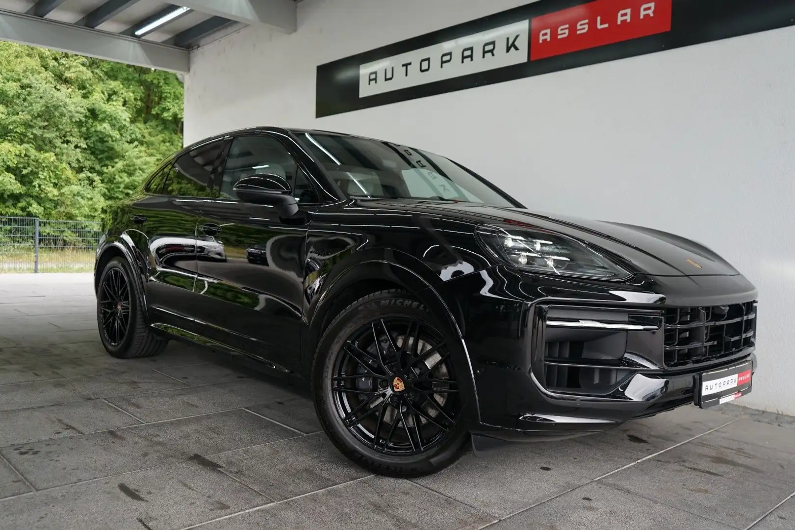 Porsche Cayenne Coupe E-Hybrid*SportDesign*P-DISPLAY*MEG Noir - 1