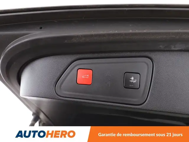 Peugeot 3008 view 19