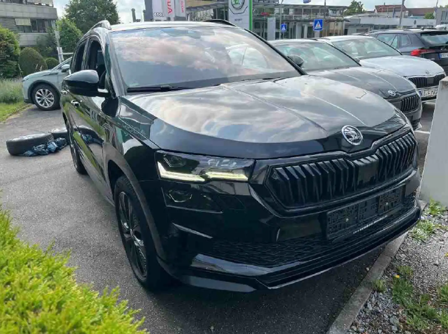 Skoda Karoq Sportline 2.0TSI 4x4 DSG 4xSHZ/PDC/NAV/RFK - 2