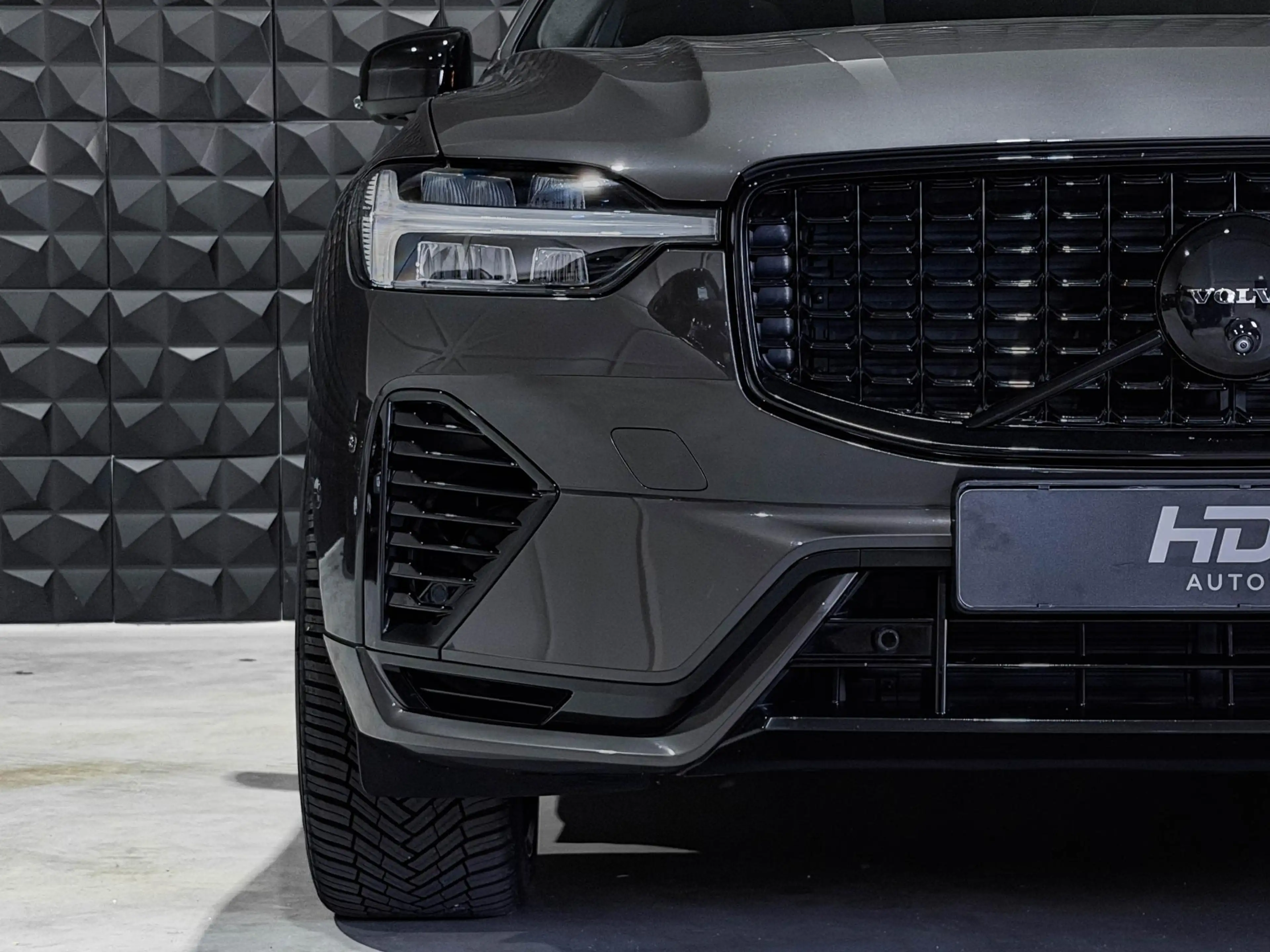 Volvo XC60 2.0 T6 PHEV AWD All Black | Pano | 21"| Trekh. | T — photo 27