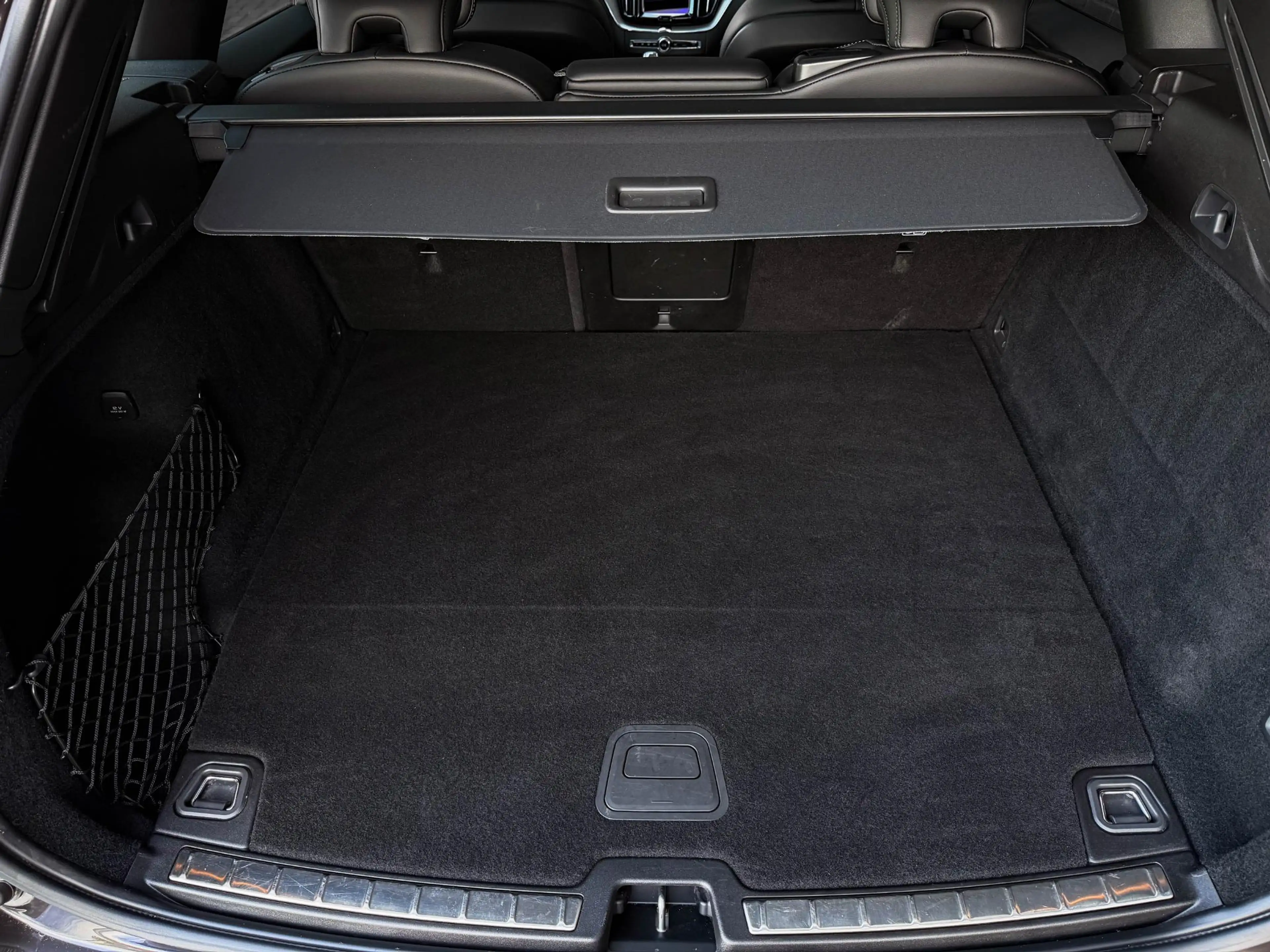 Volvo XC60 2.0 T6 PHEV AWD All Black | Pano | 21"| Trekh. | T — photo 39