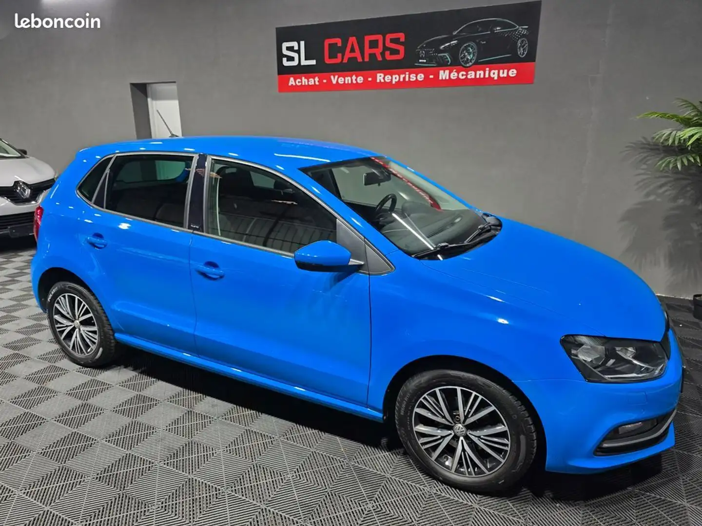 Volkswagen Polo V 1.0 60ch Allstar 5p Blau - 1