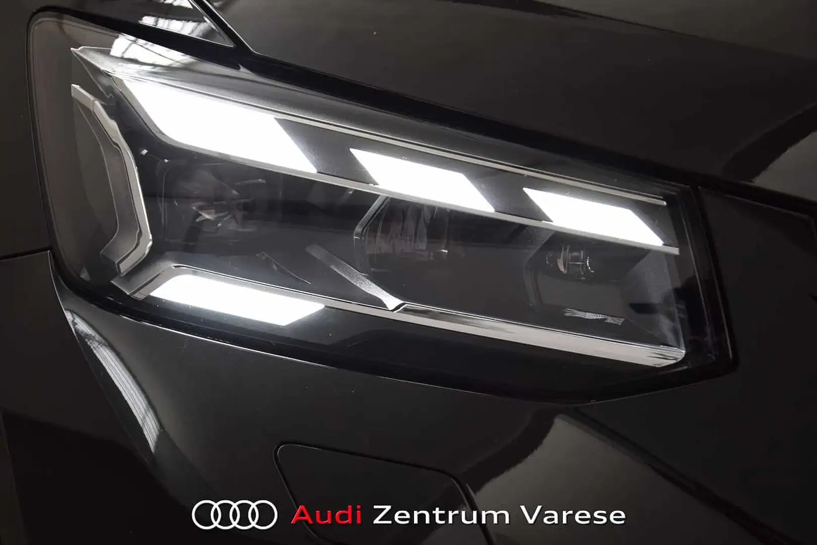 Audi Q2 35 TDI 150CV Stronic Sline Edition Nero - 2