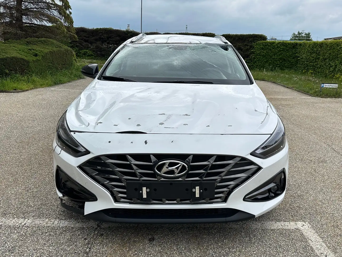 Hyundai i30 CW 1,0 T-GDI Trend Line Modell 2020 , NAVIGATION Weiß - 2