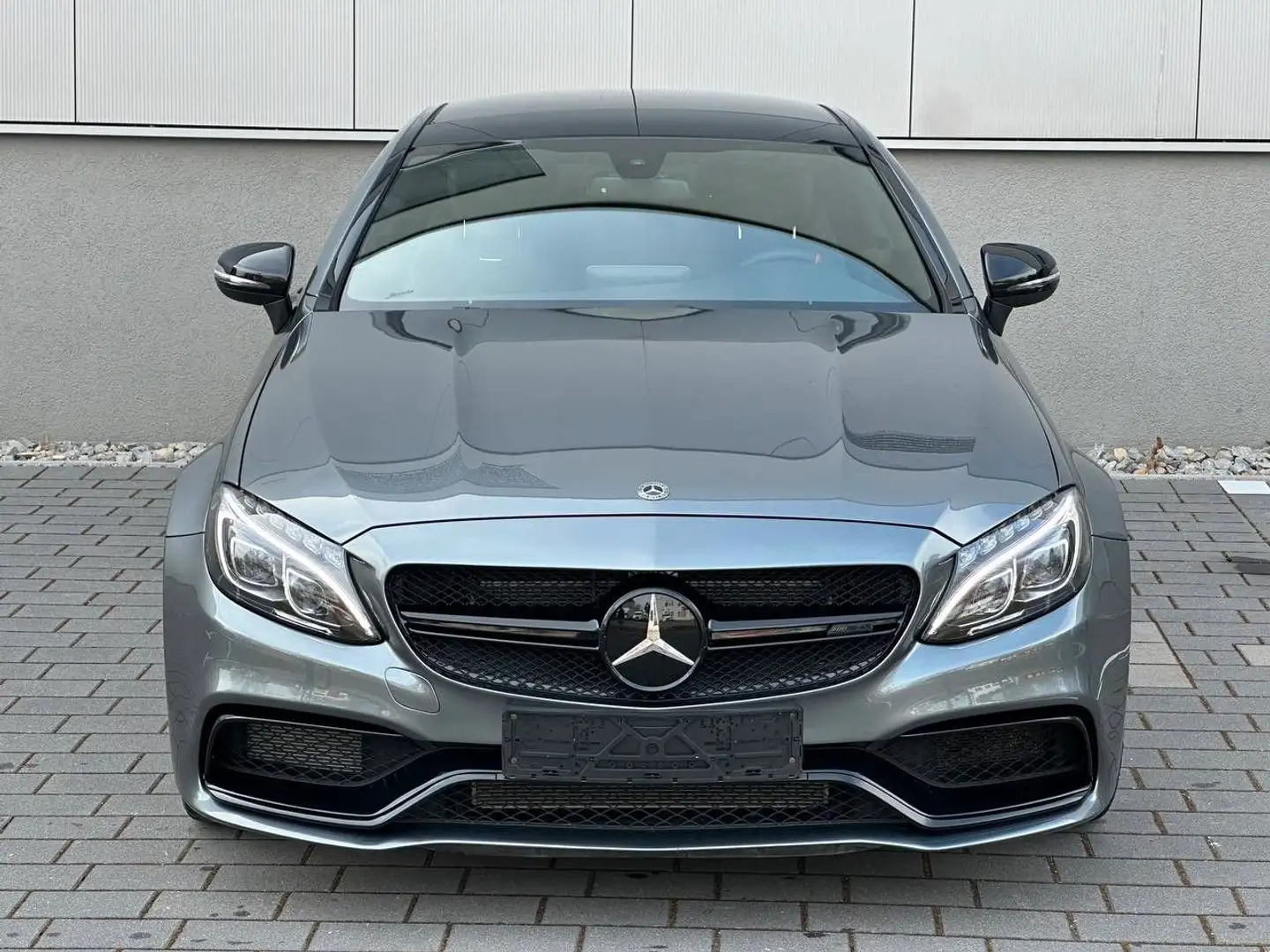 Mercedes-Benz C 63 AMG Mercedes-AMG C 63 Autom. Grau - 2