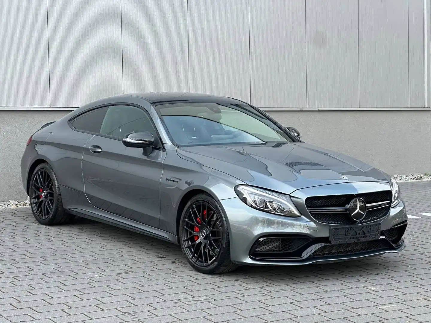 Mercedes-Benz C 63 AMG Mercedes-AMG C 63 Autom. Grau - 1