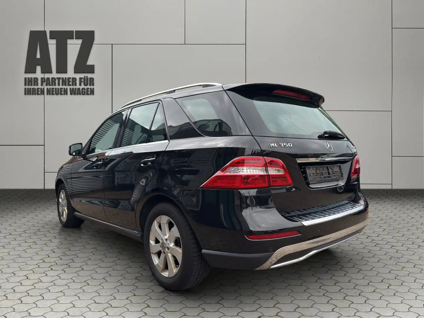 Mercedes-Benz ML 350 CDI BlueTec Distronic*360Kamera*AHK*TÜV Schwarz - 2