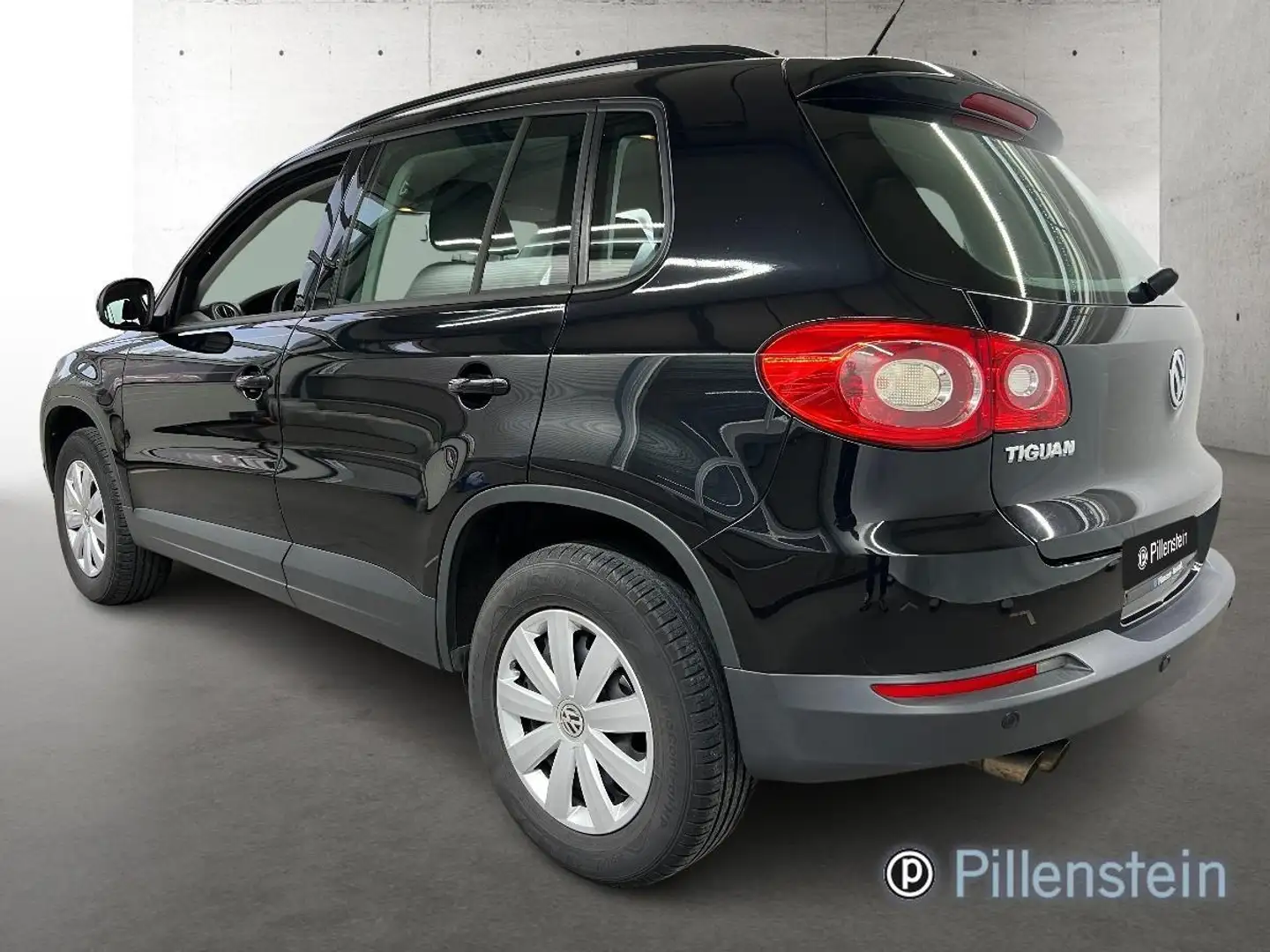 Volkswagen Tiguan TSI AHK+PDC+KLIMAAUT+RCD310 Zwart - 2
