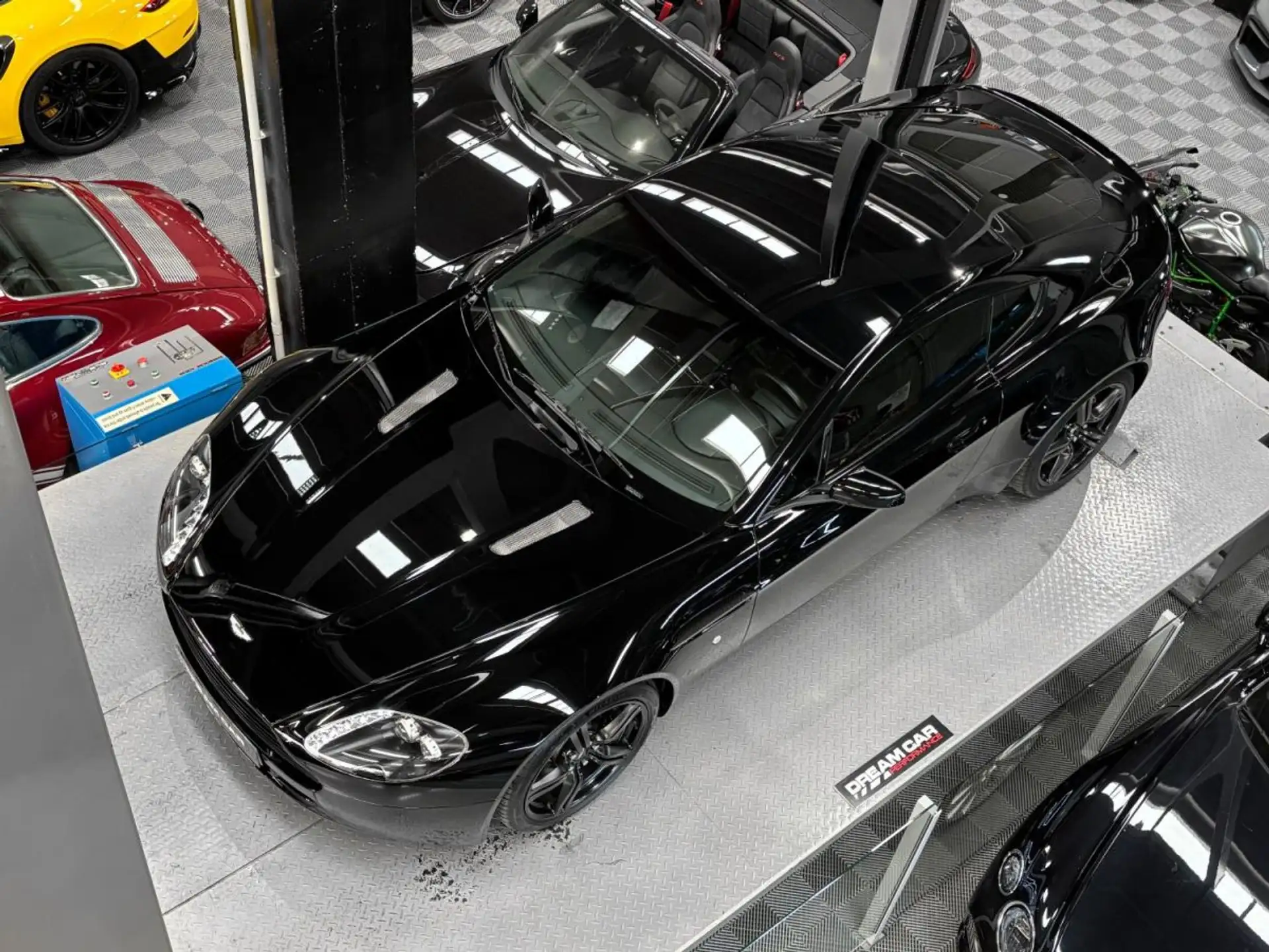 애스턴마틴 밴티지 V8 2008 검정 사진 5