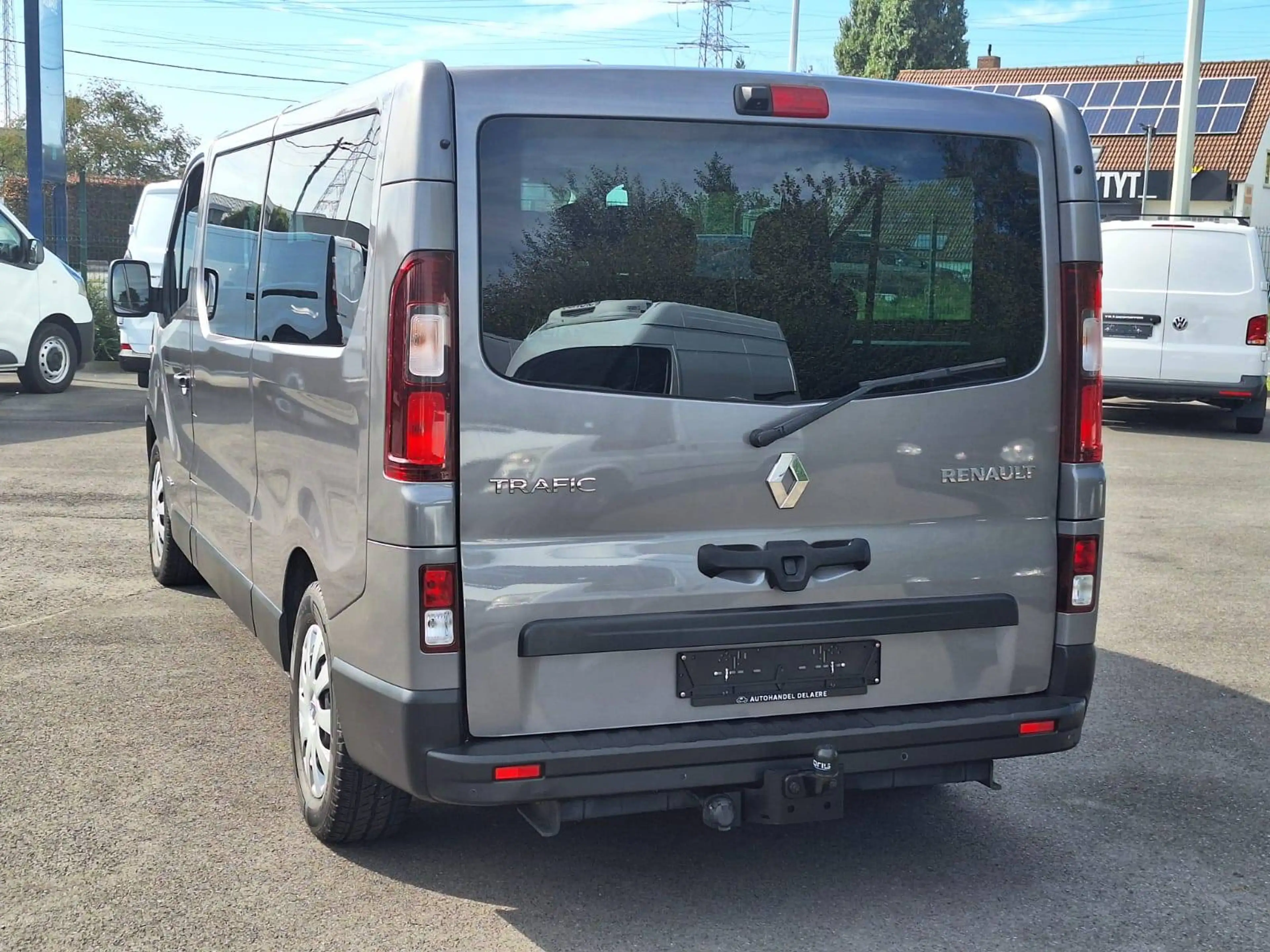 Renault Trafic 1.6d minibus 9places — photo 3