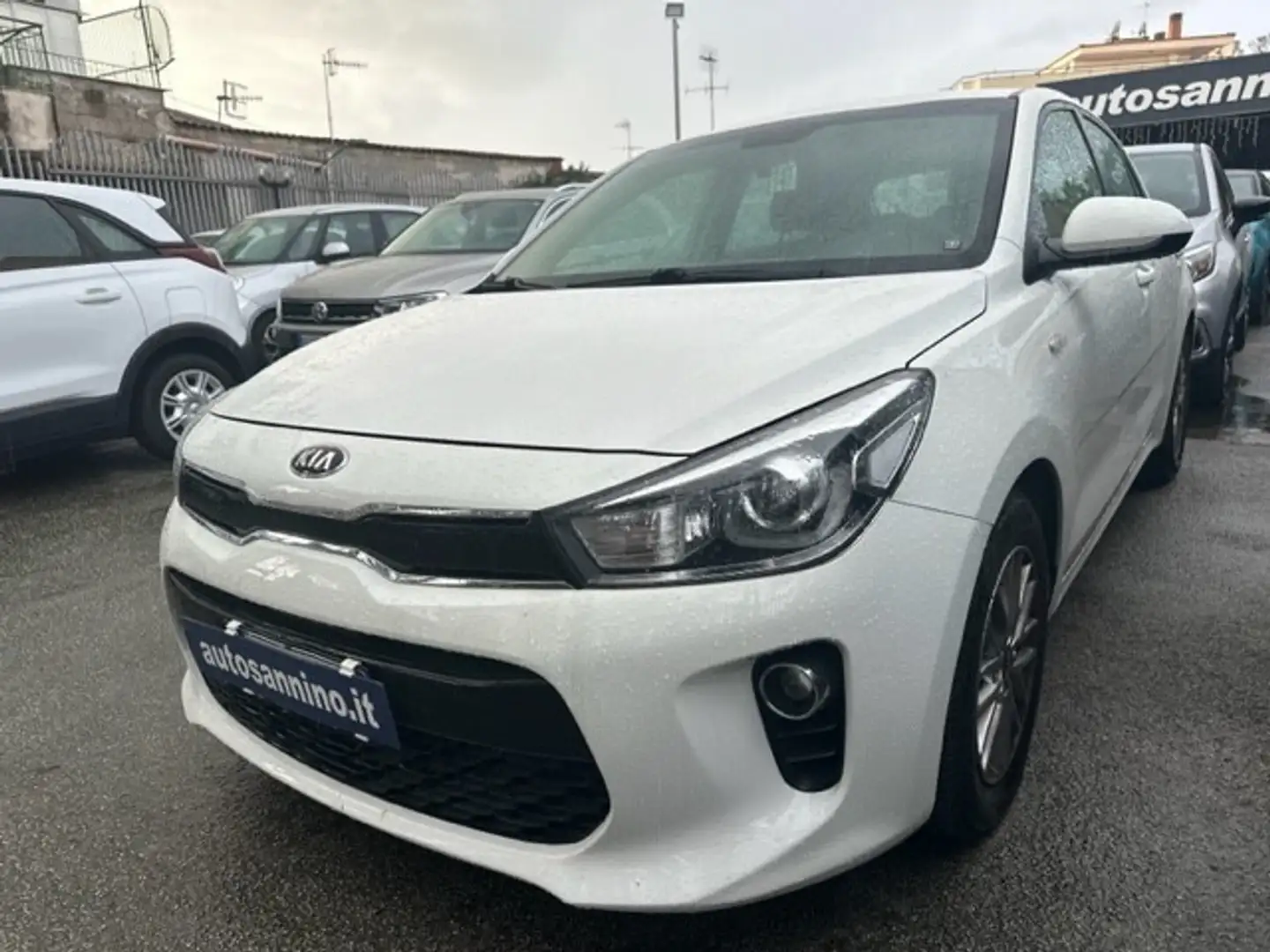Kia Rio 1.4 CRDi 5p ACTIVE Bianco - 2