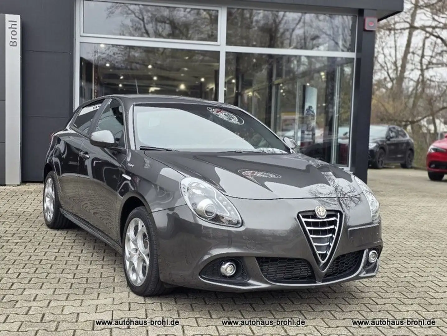 Alfa Romeo Giulietta Sprint Grau - 2