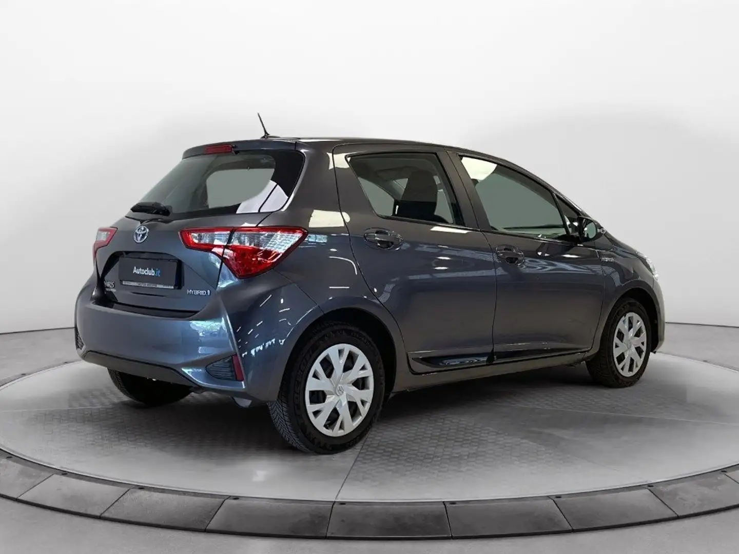 Toyota Yaris 1.5h Business 5 Porte Grigio - 2