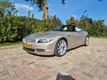 sDrive35i 6 cylinder twin turbo, 7 versnellingen sport Automaat, 225KW (306PK), Orion Silver, Leder, Navigatie