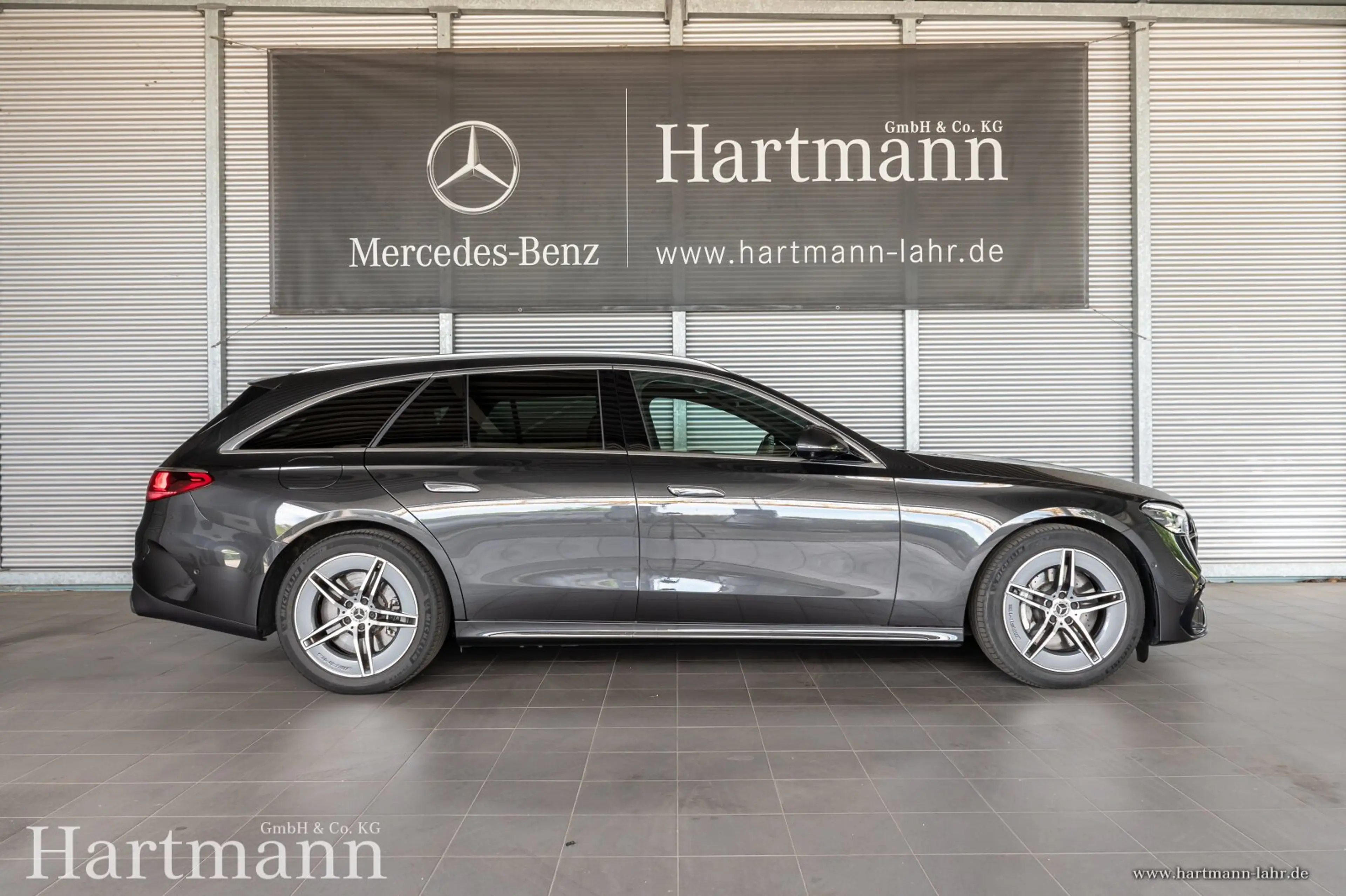 Mercedes-Benz E 450 E 450 T 4M AMG Airmatic Standheizung AHK 4DSound — photo 5