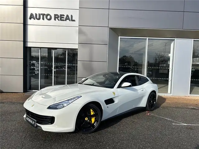 Ferrari GTC4 Lusso T V8 3.9 610CH T