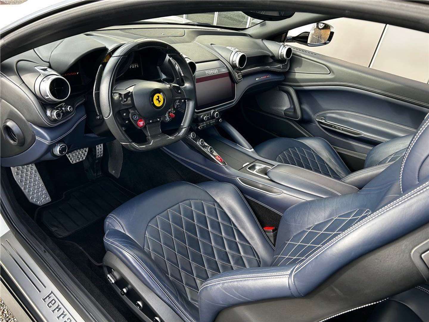 Ferrari GTC4Lusso -  - Joinsteer - #3