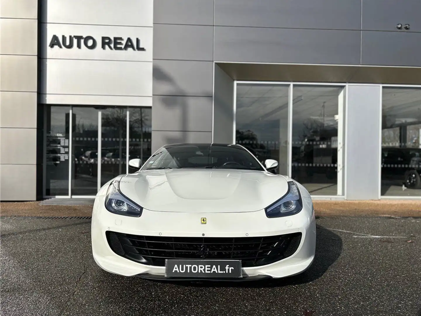 Ferrari GTC4 Lusso T V8 3.9 610CH T - 2