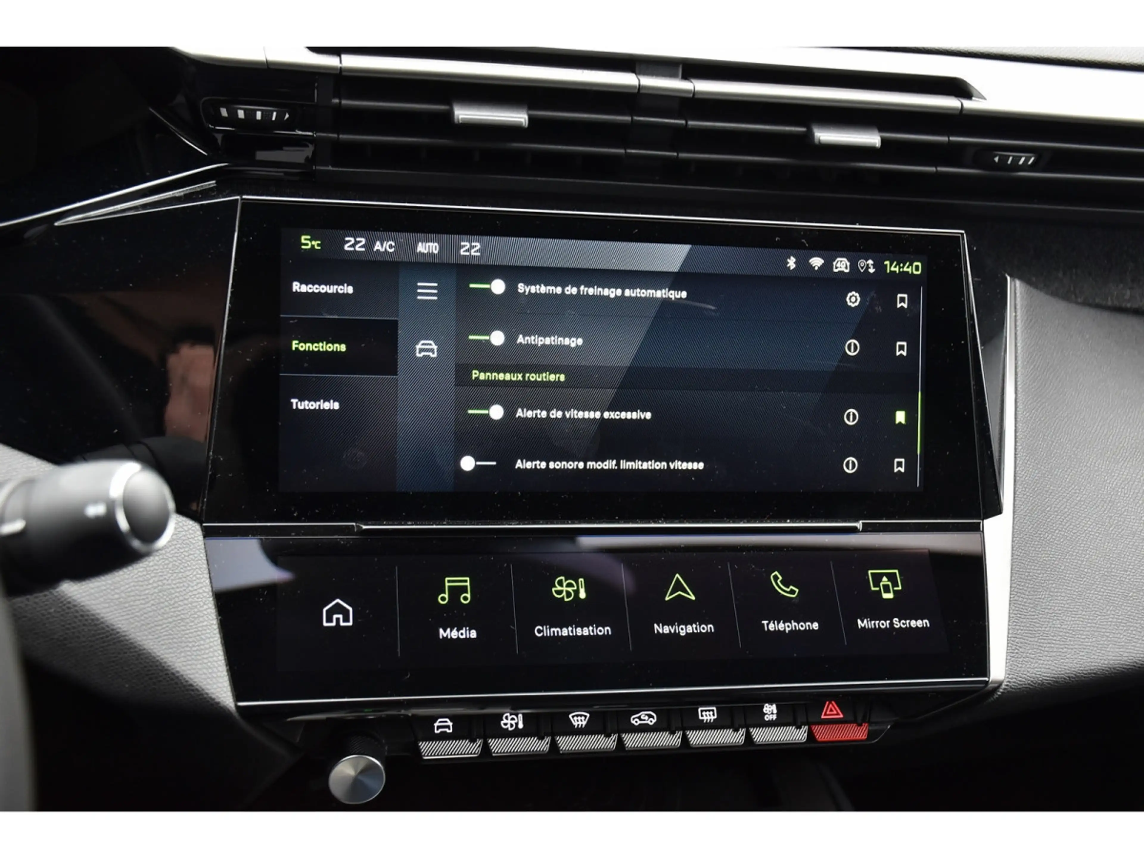 Peugeot 408 1.2 turbo 130 Allure EAT8 ACC LANE GPS CAM 1° MAIN — photo 15