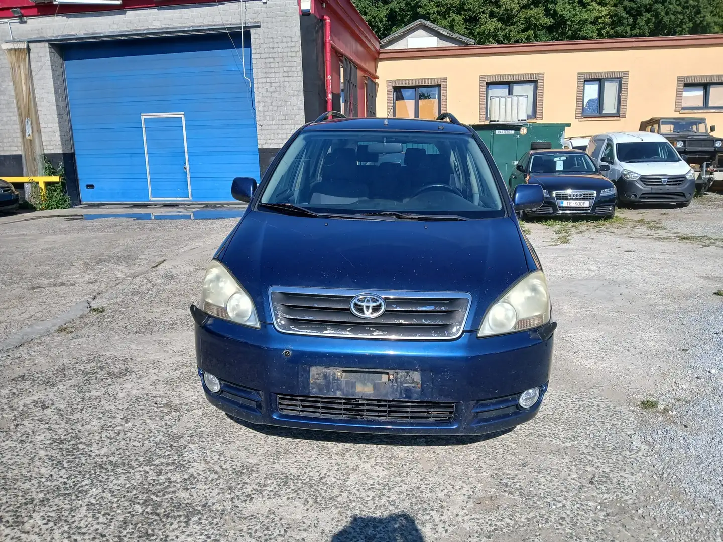 Toyota Avensis Verso 2.0i VVT-i 16v Linea Sol 7pl. *EXPORT* clean car - 1