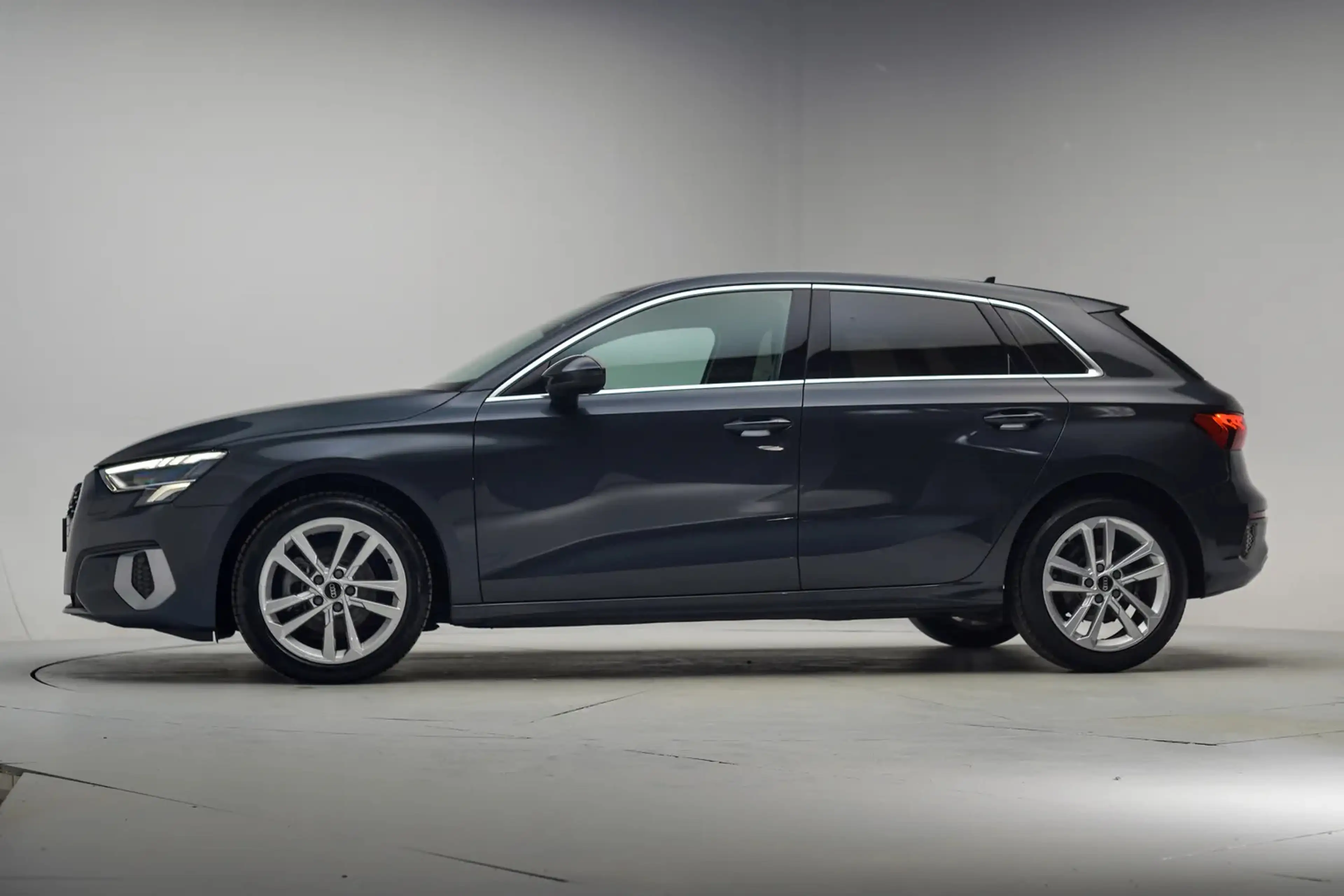 Audi A3 SPORTBACK 30 TFSI Advanced edition Aut. [ LED Appl — photo 2