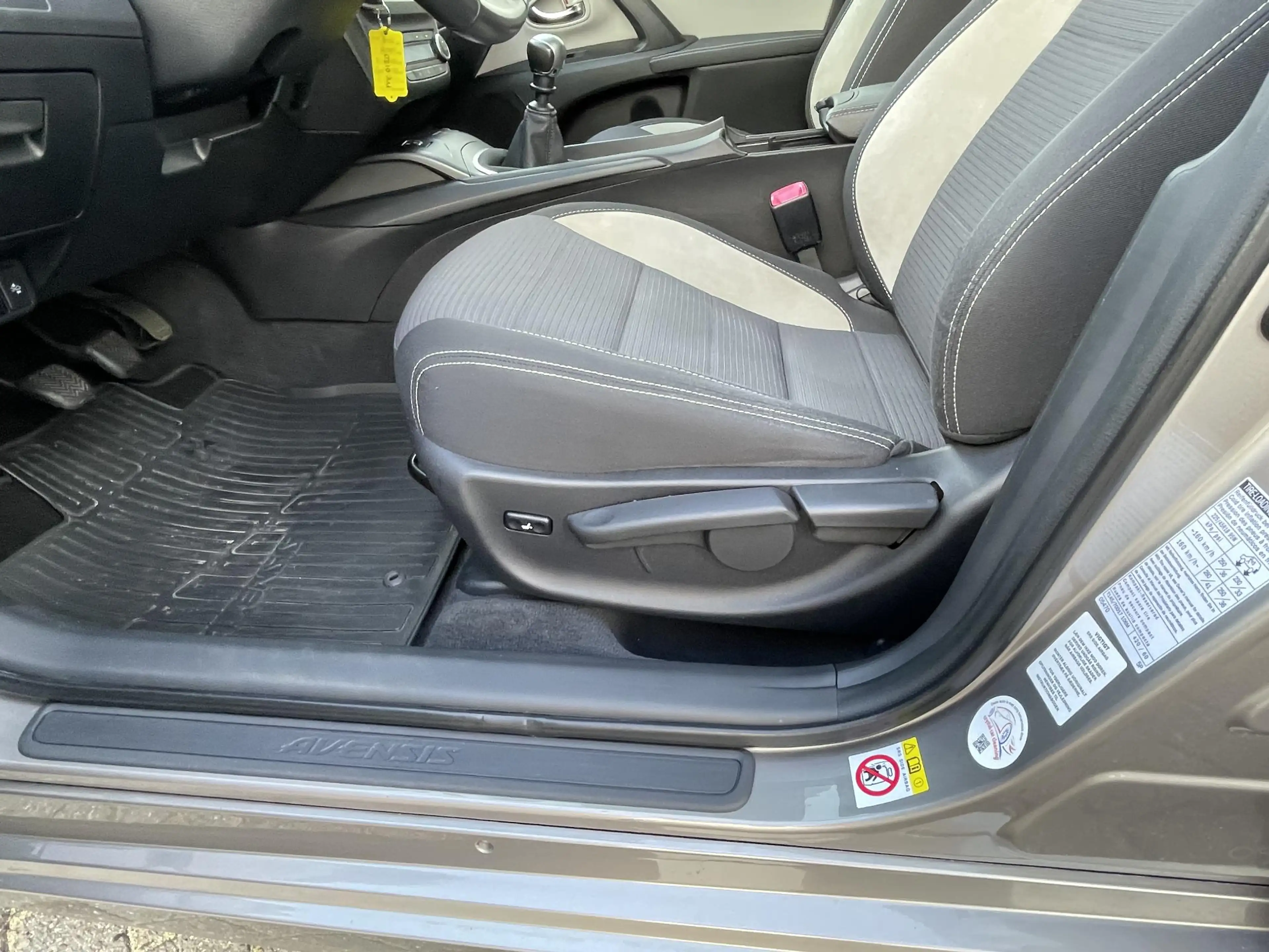 Toyota Avensis Touring Sports 1.8 VVT-i Lease Pro — photo 7