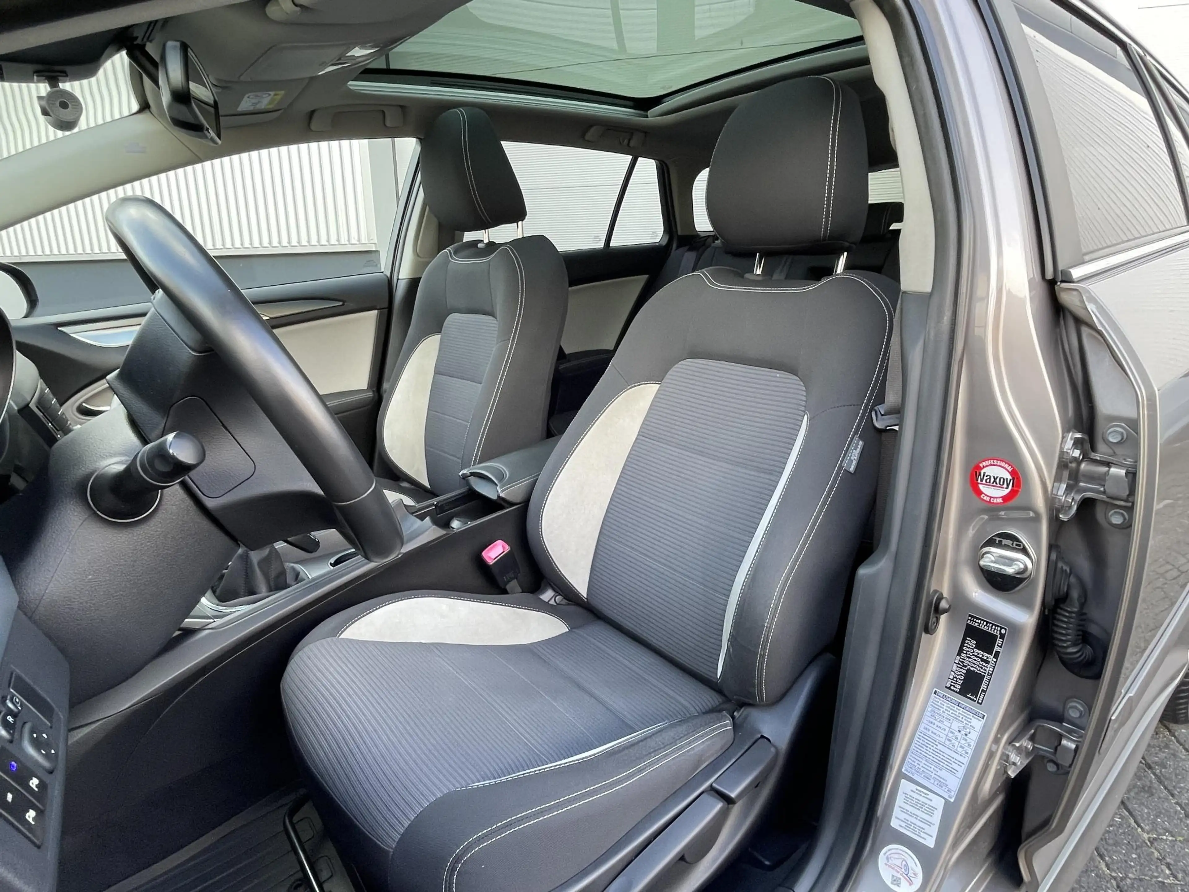 Toyota Avensis Touring Sports 1.8 VVT-i Lease Pro — photo 3