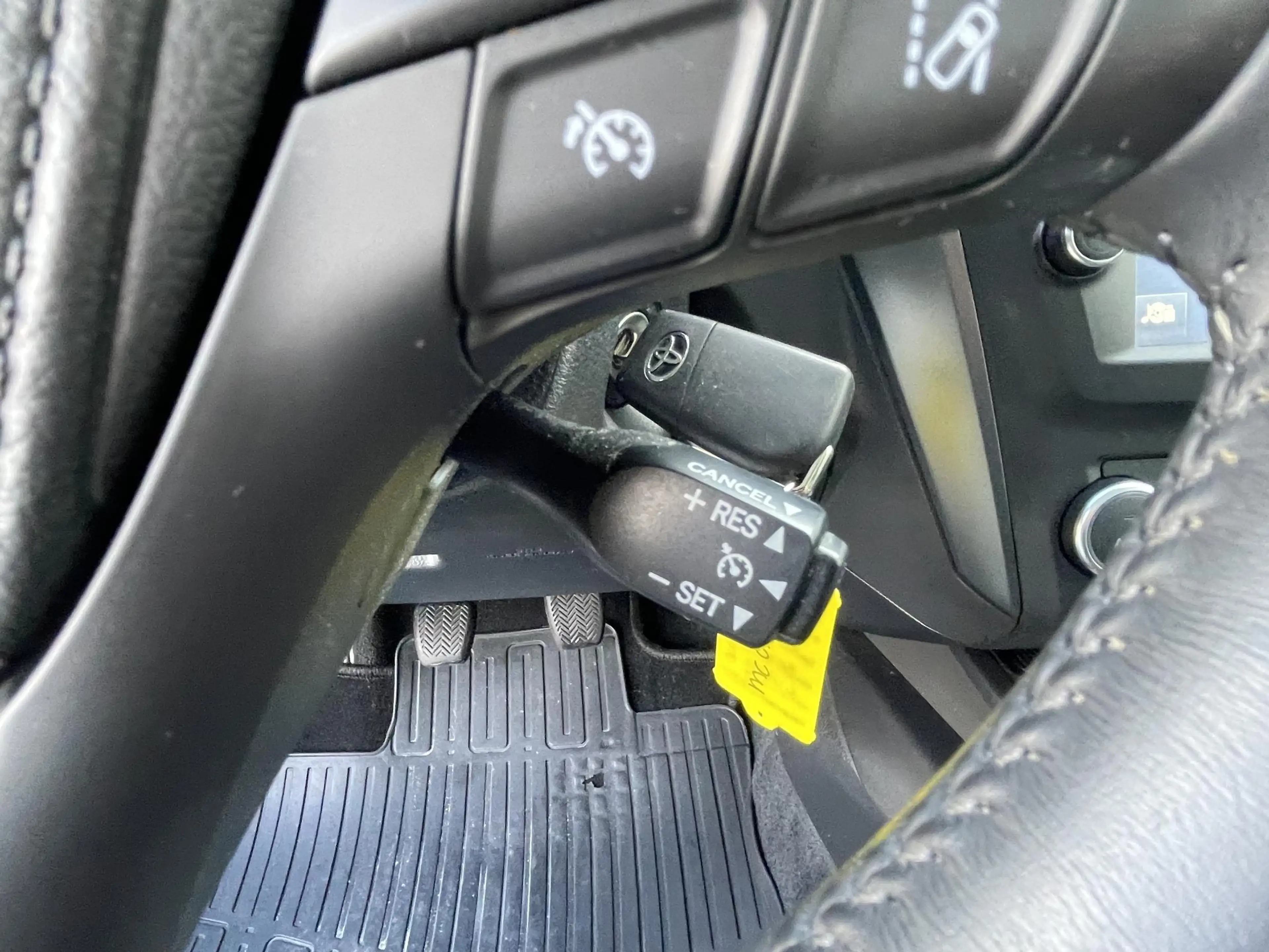 Toyota Avensis Touring Sports 1.8 VVT-i Lease Pro — photo 12