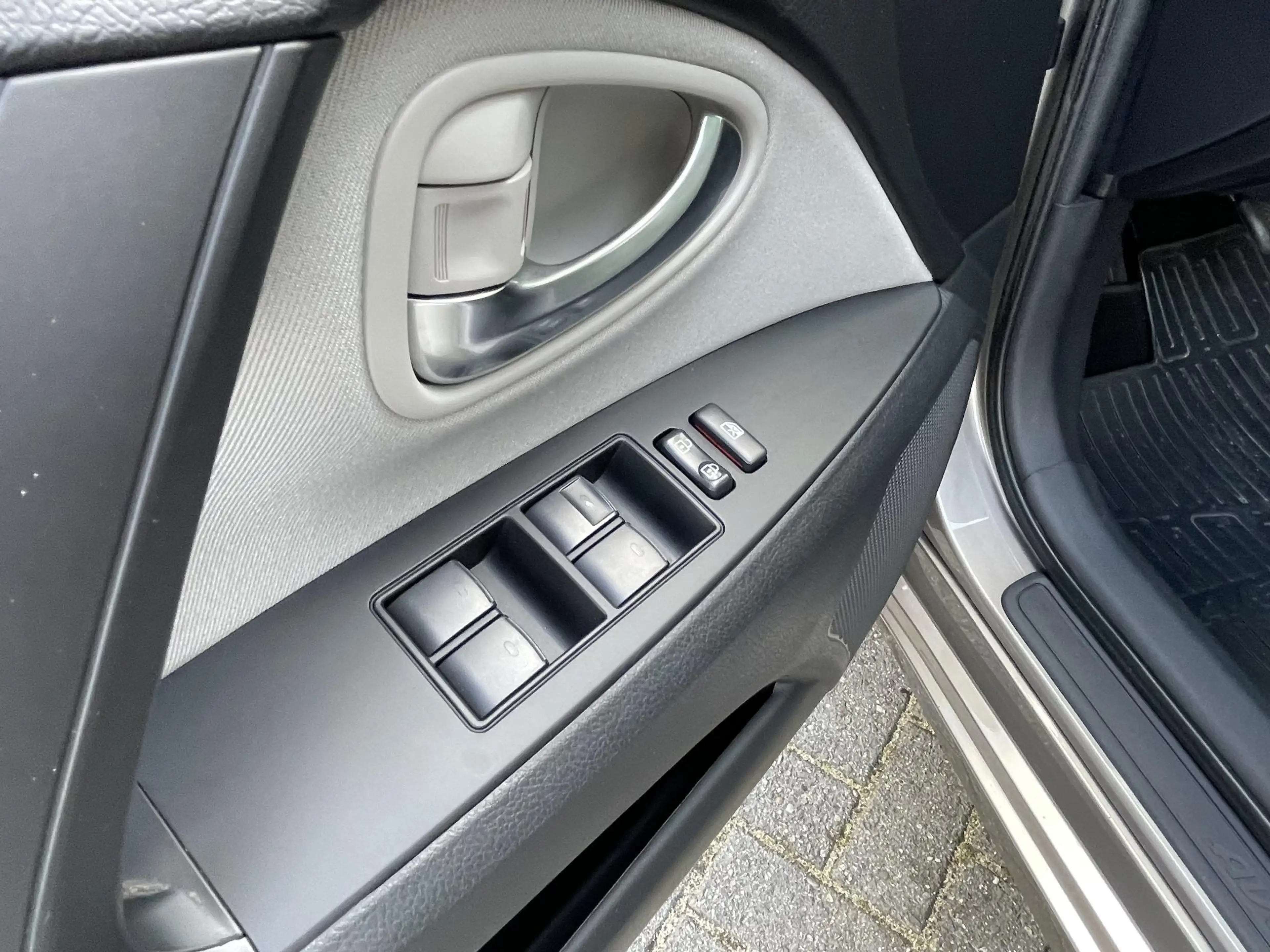Toyota Avensis Touring Sports 1.8 VVT-i Lease Pro — photo 5